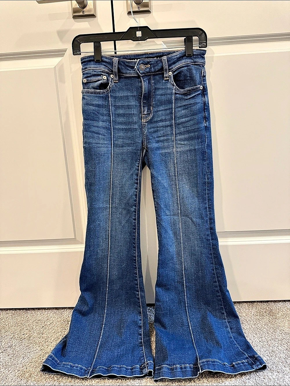 American Eagle Flare Jeans in Blue Waist 0 Short